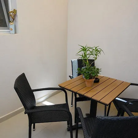 Apartment Korali I -
